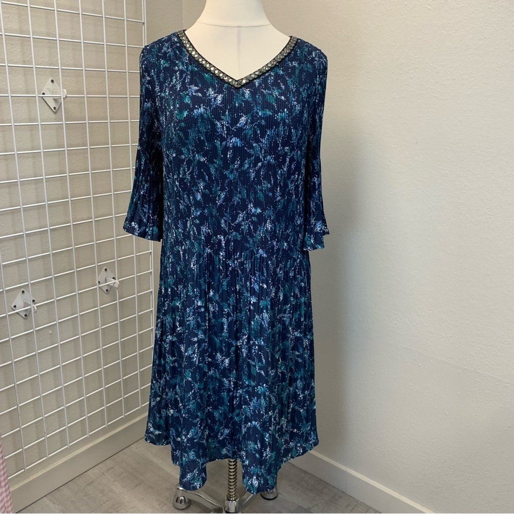 Catherines Floral Midi Dress. Size 18/20